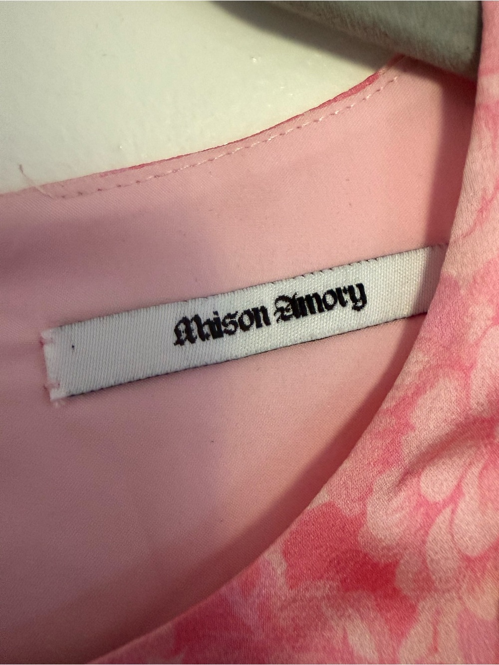 ✅ Selkie Maison Amory Dress Babydoll Mini Satin in Pink Floral - Picture 4 of 4